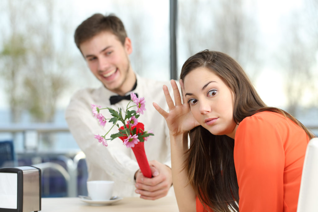why you hould avoid online dating